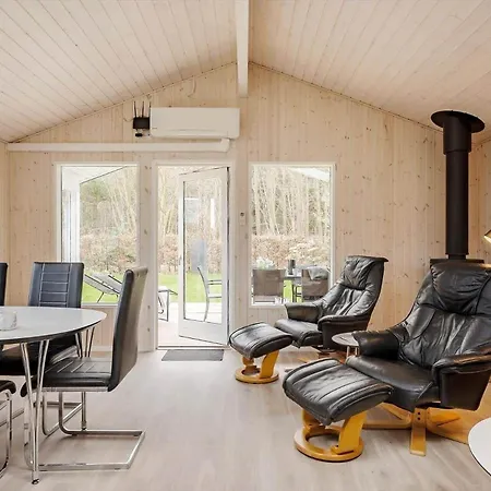 Sj215-bjert-binderup-strandpark-6