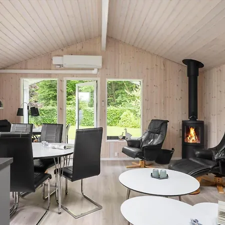 Sj215-bjert-binderup-strandpark-6 * Abjerg